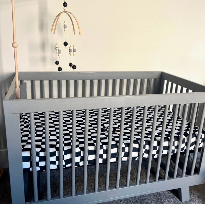 Checkered Bamboo Crib Sheet + Wood Teether Set