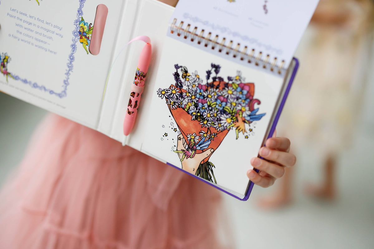 Watercolor with Me: Flower Fairies: A Water Reveal Book