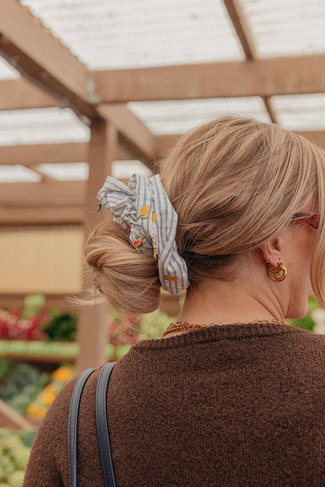 LEMON CHARM OVERSIZED SCRUNCHIE