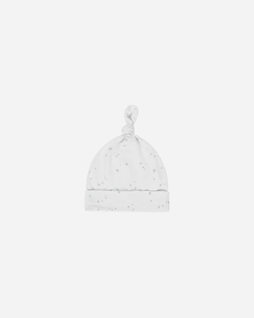 Knotted Baby Hat Stars