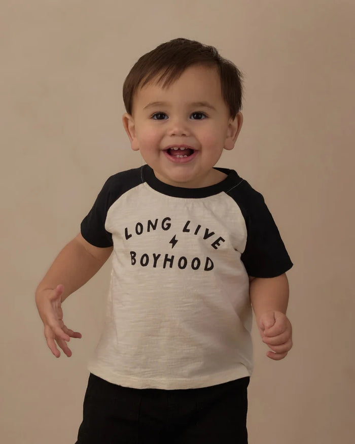 RAGLAN SHORT SLEEVE TEE LONG LIVE BOYHOOD