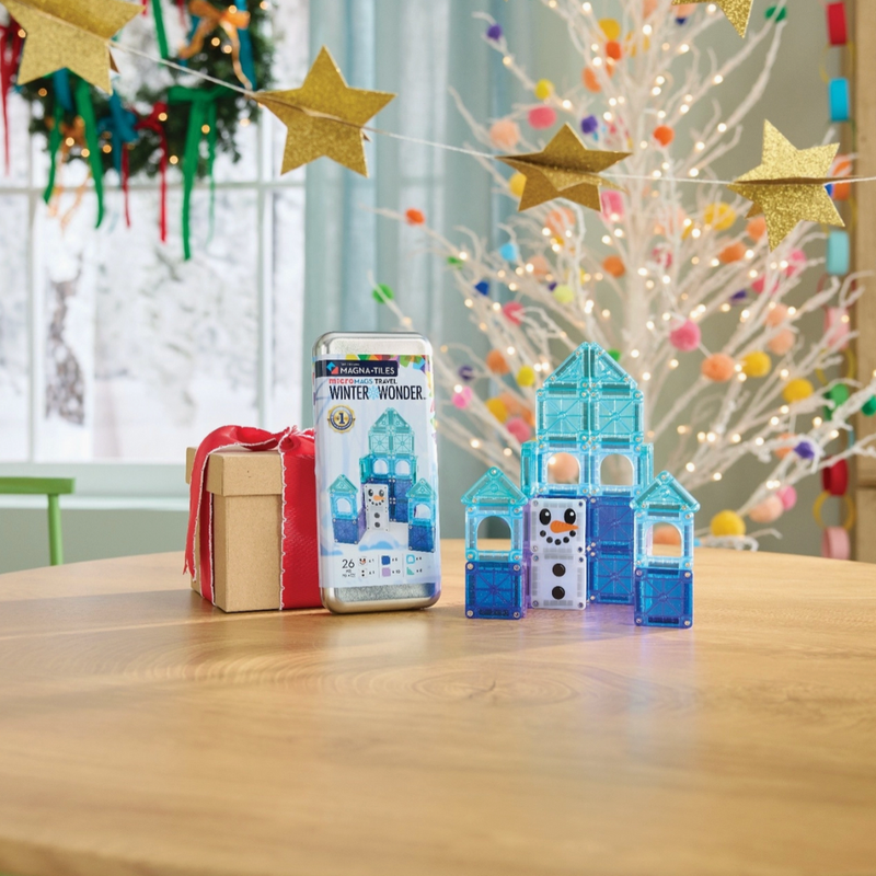 Magna-Tiles Winter Wonder 26-Piece Travel Set
