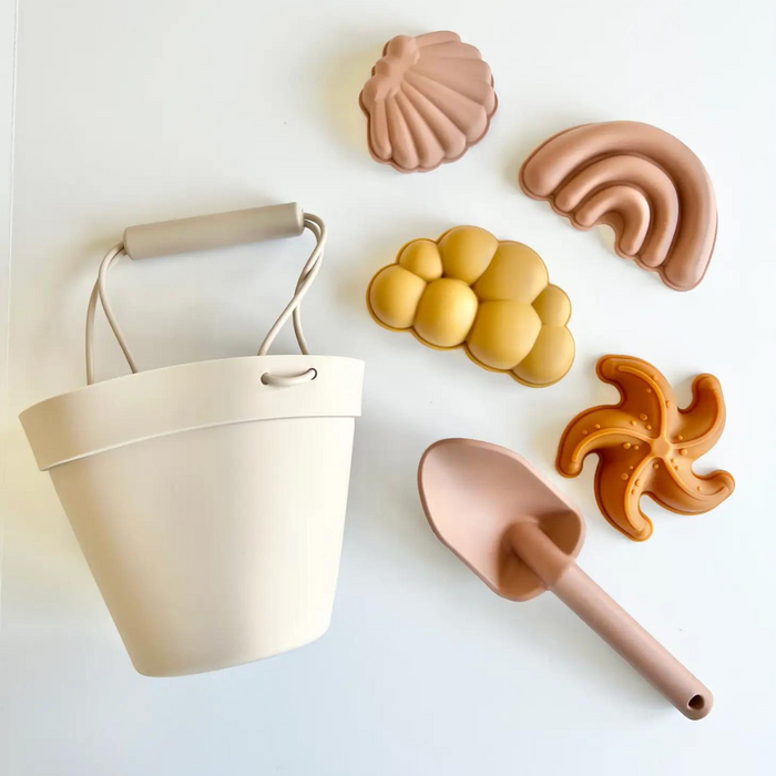 Rainbow Beach Bucket Set