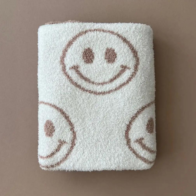 Smiley Fuzzy Blanket | Latte